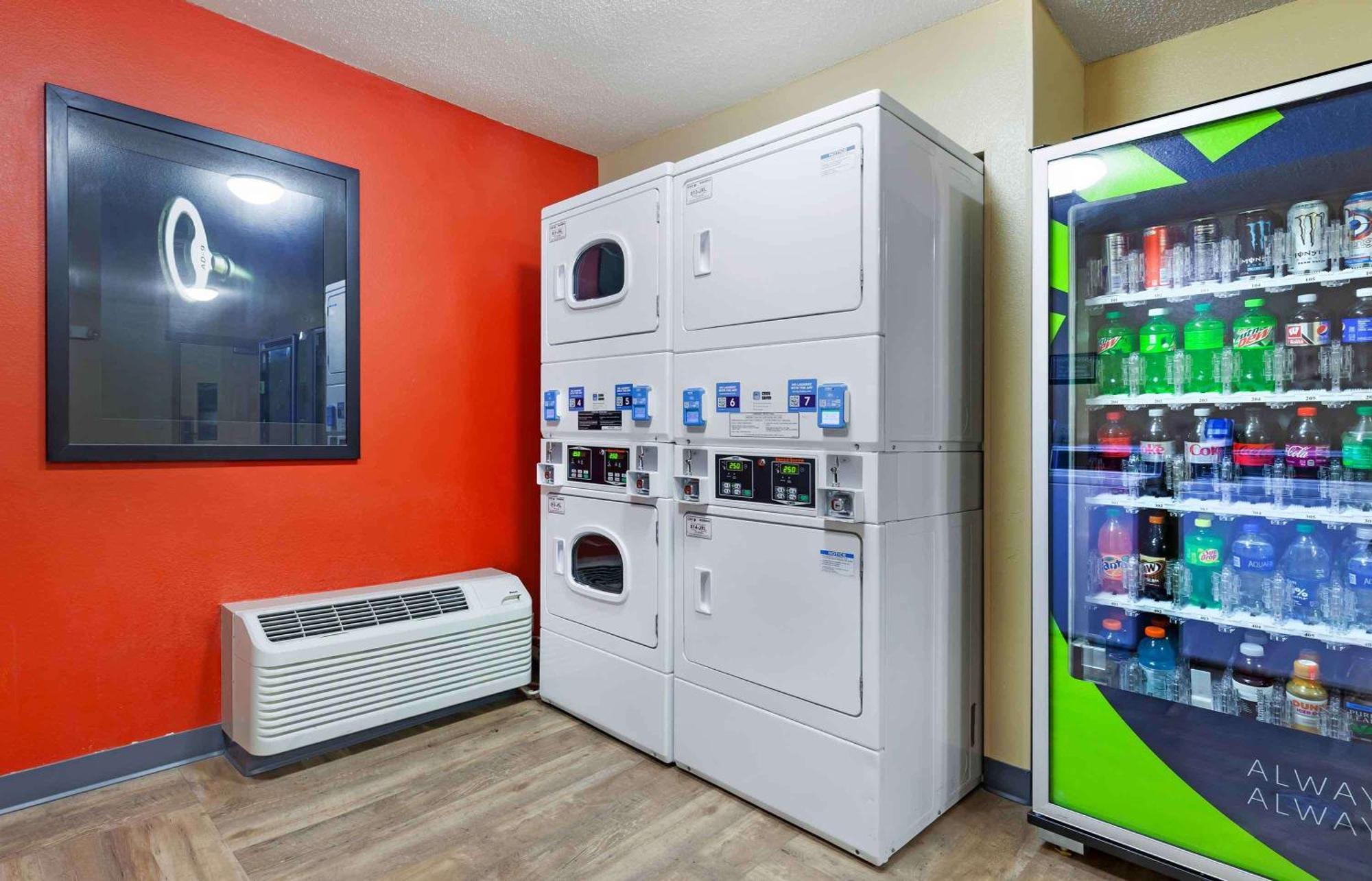 Extended Stay America Select Suites - Madison - Old Sauk Rd Екстериор снимка