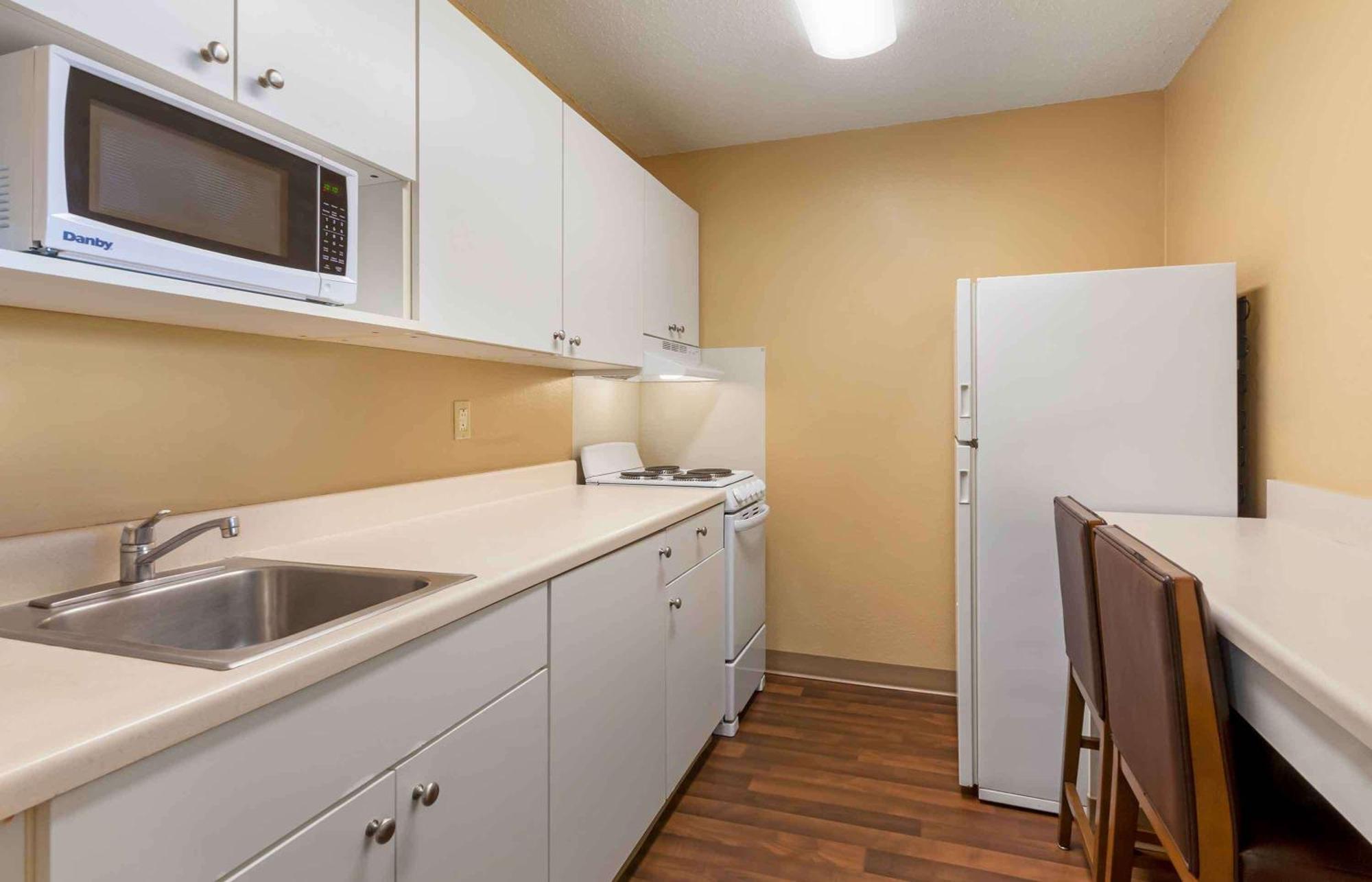 Extended Stay America Select Suites - Madison - Old Sauk Rd Екстериор снимка