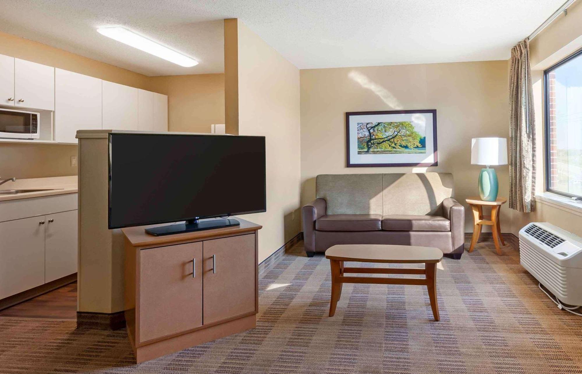 Extended Stay America Select Suites - Madison - Old Sauk Rd Екстериор снимка