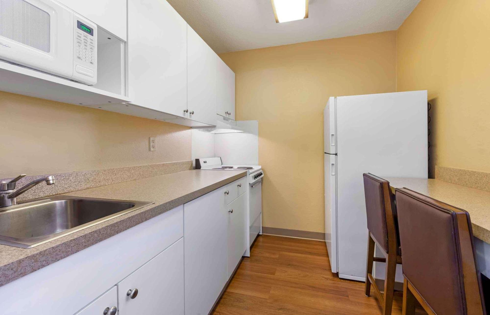 Extended Stay America Select Suites - Madison - Old Sauk Rd Екстериор снимка