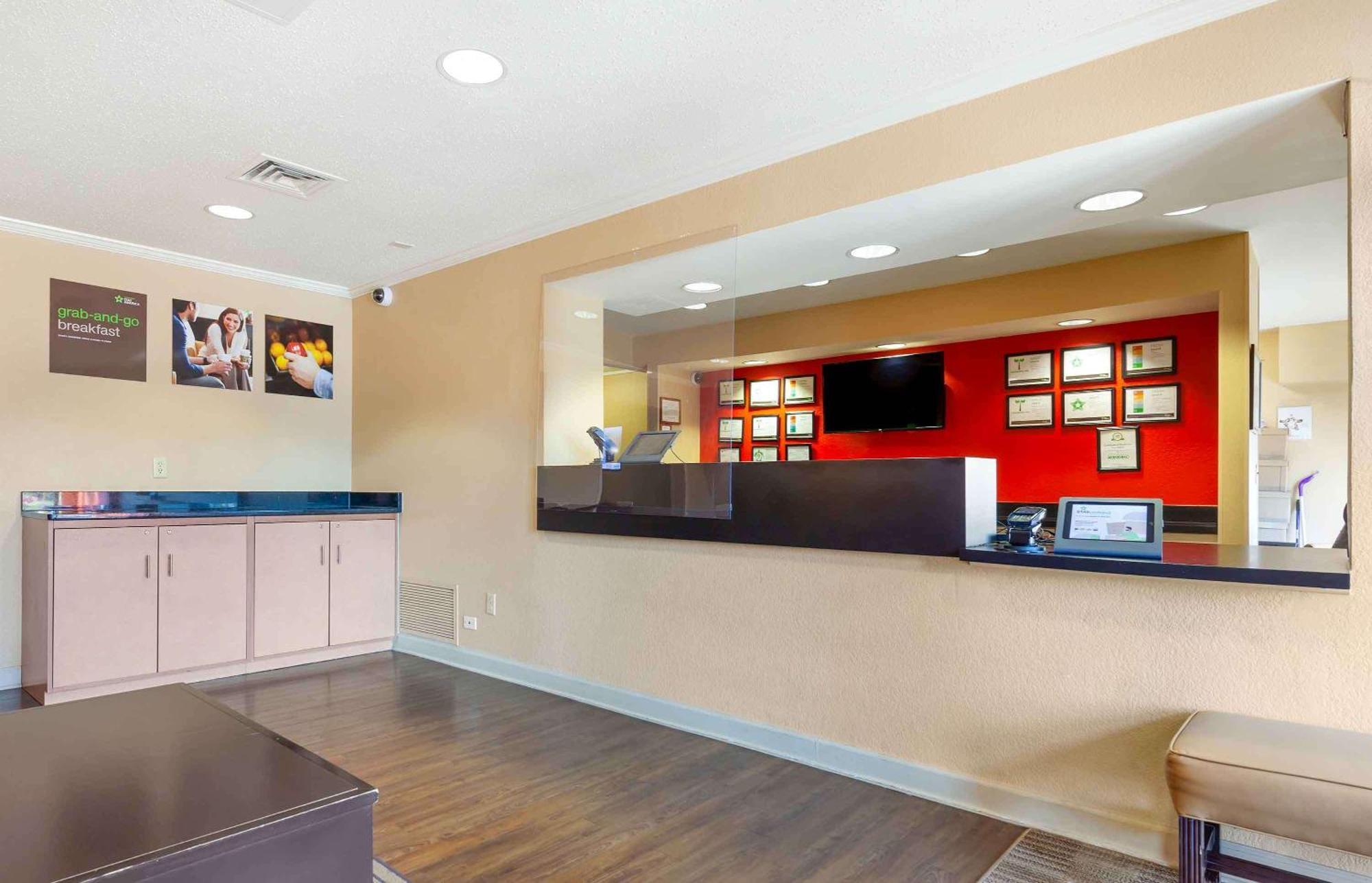 Extended Stay America Select Suites - Madison - Old Sauk Rd Екстериор снимка