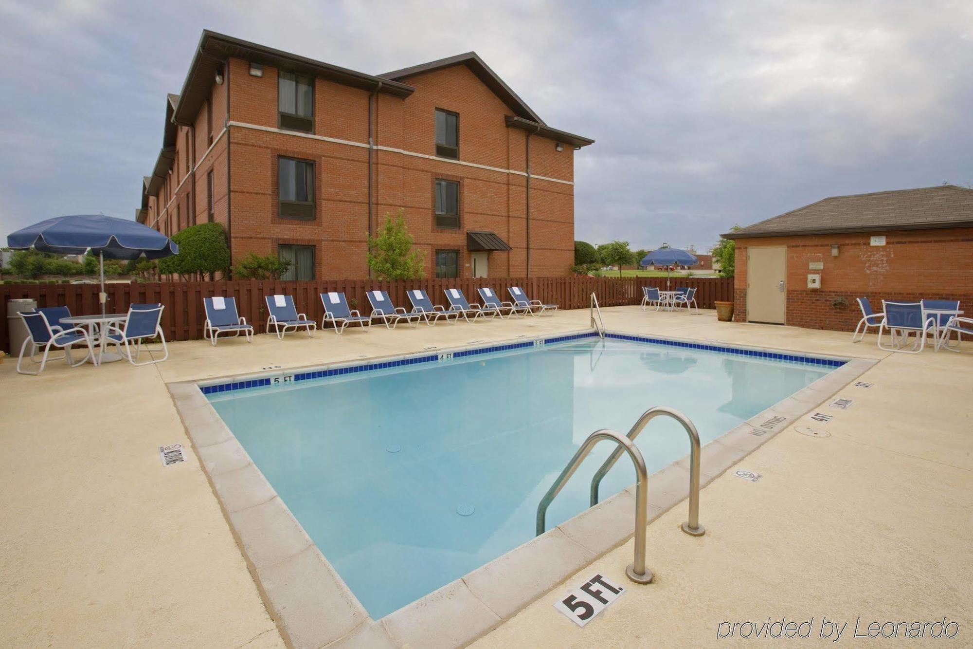 Extended Stay America Select Suites - Madison - Old Sauk Rd Екстериор снимка